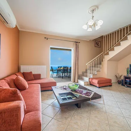 Andriana Villa *